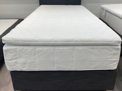 Bett 90x200 mit Kopfteil
